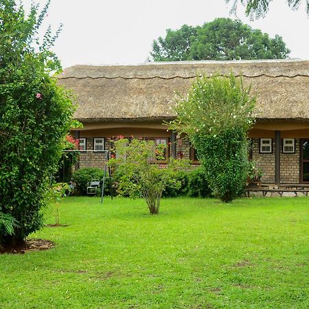 Gorilla African Guest House Entebbe Kültér fotó