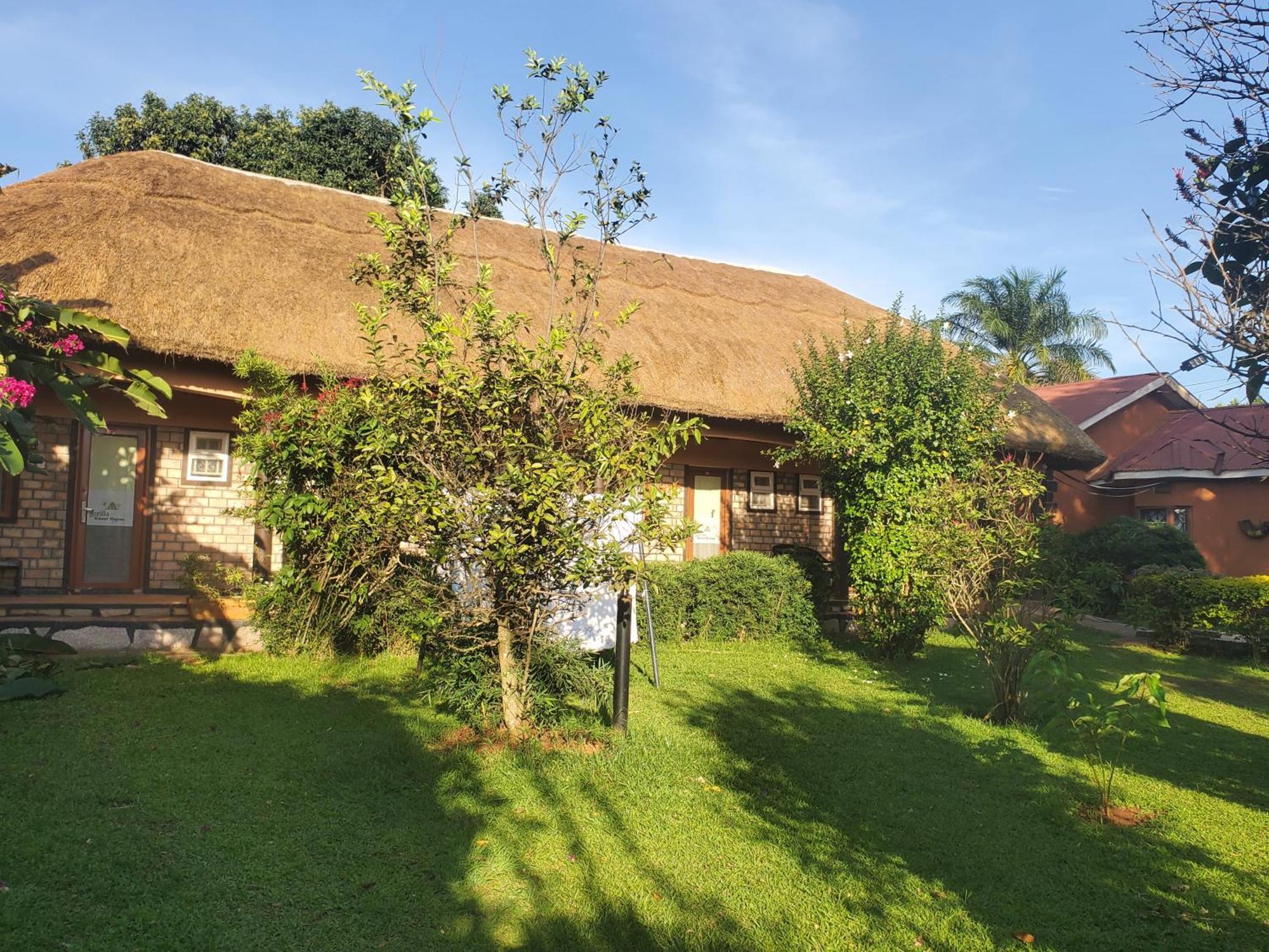 Gorilla African Guest House Entebbe Kültér fotó