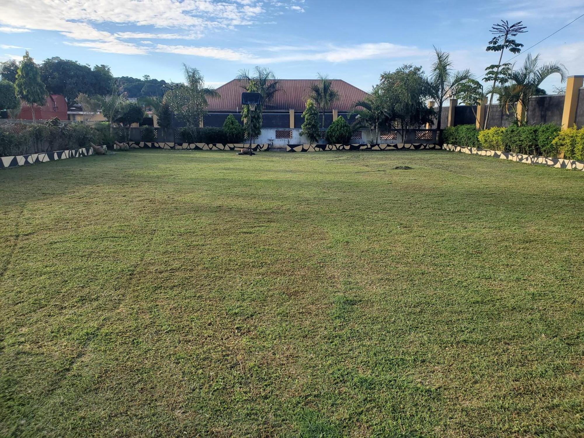 Gorilla African Guest House Entebbe Kültér fotó